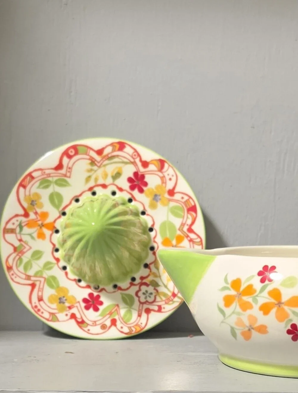 Ceramic Floral Citrus Juicer - Lime Green